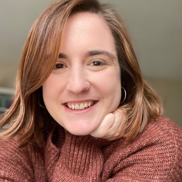 Meet your Posher, Danielle - Picture 1 of 1